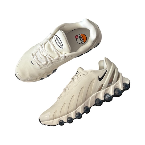 NEW Nike Women’s Air Max Dn8 Sneakers size 9 Ivory - Picture 1 of 13